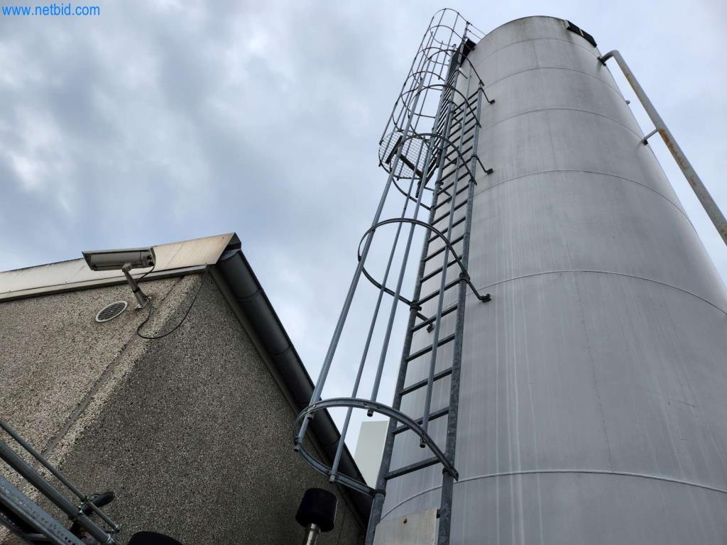 Máquinas bem conservadas de um fabricante de produtos de pastelaria-3