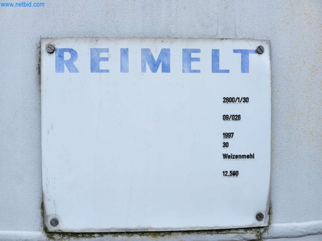 Máquinas bem conservadas de um fabricante de produtos de pastelaria-6