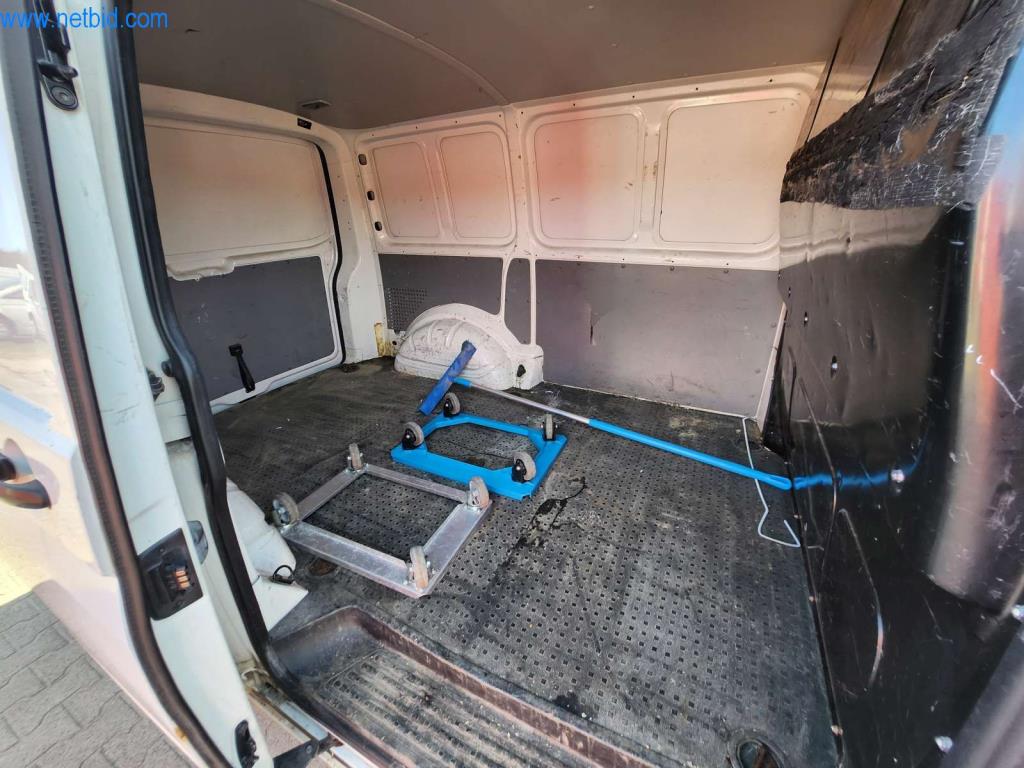 Máquinas bem conservadas de um fabricante de produtos de pastelaria-10