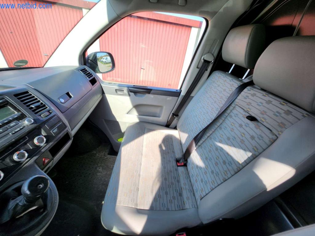 Máquinas bem conservadas de um fabricante de produtos de pastelaria-11