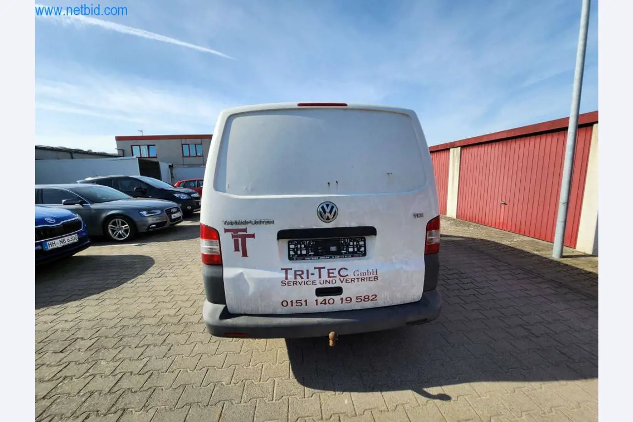 Máquinas bem conservadas de um fabricante de produtos de pastelaria-6