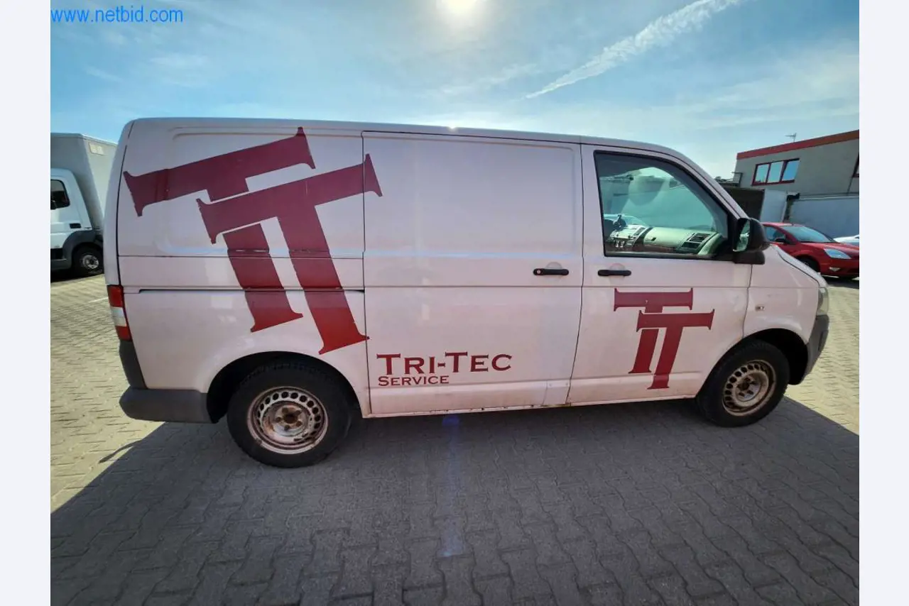 Máquinas bem conservadas de um fabricante de produtos de pastelaria-9