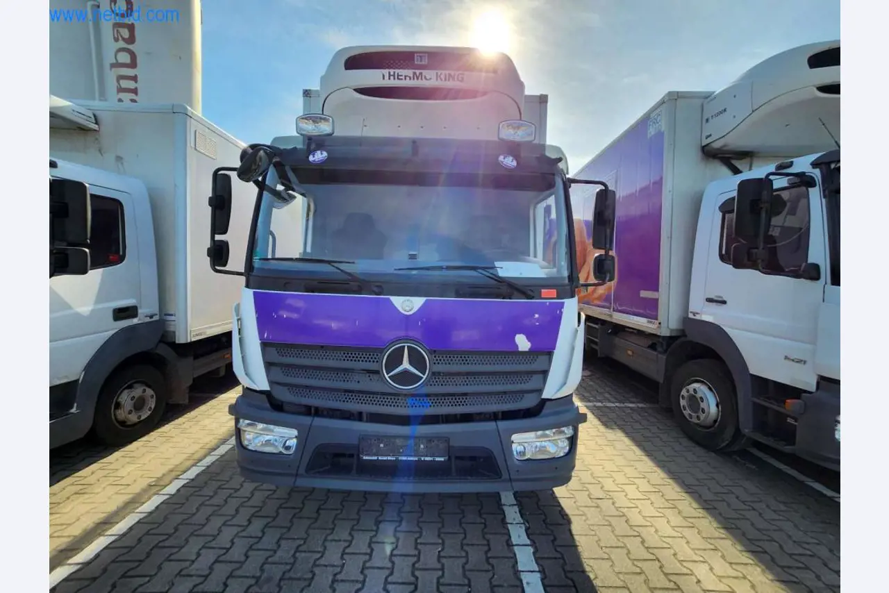 Máquinas bem conservadas de um fabricante de produtos de pastelaria-1