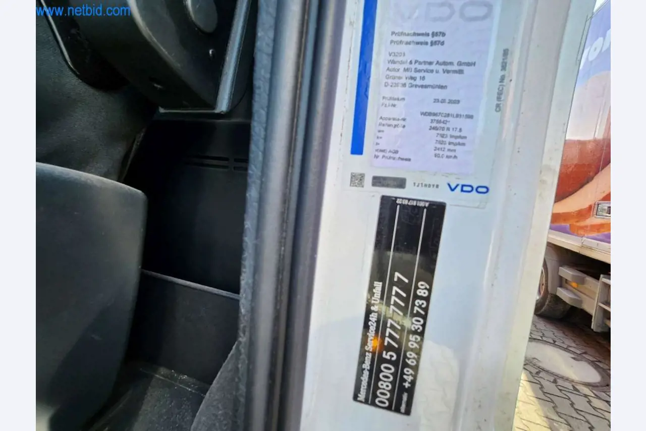 Máquinas bem conservadas de um fabricante de produtos de pastelaria-3