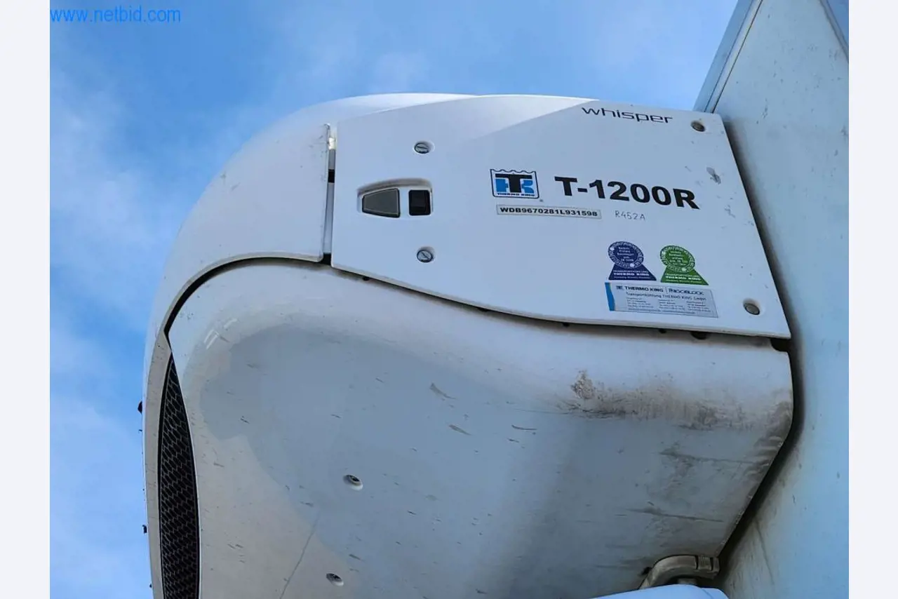 Máquinas bem conservadas de um fabricante de produtos de pastelaria-8