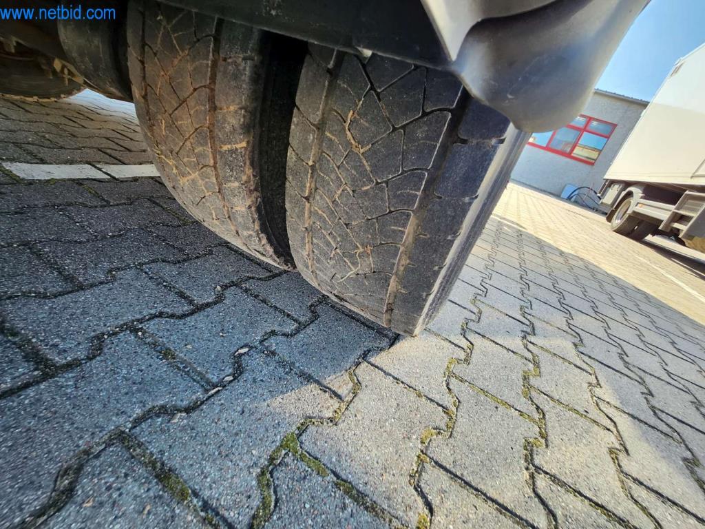 Máquinas bem conservadas de um fabricante de produtos de pastelaria-12