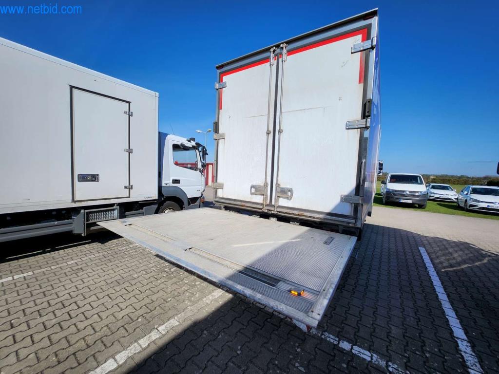 Máquinas bem conservadas de um fabricante de produtos de pastelaria-16