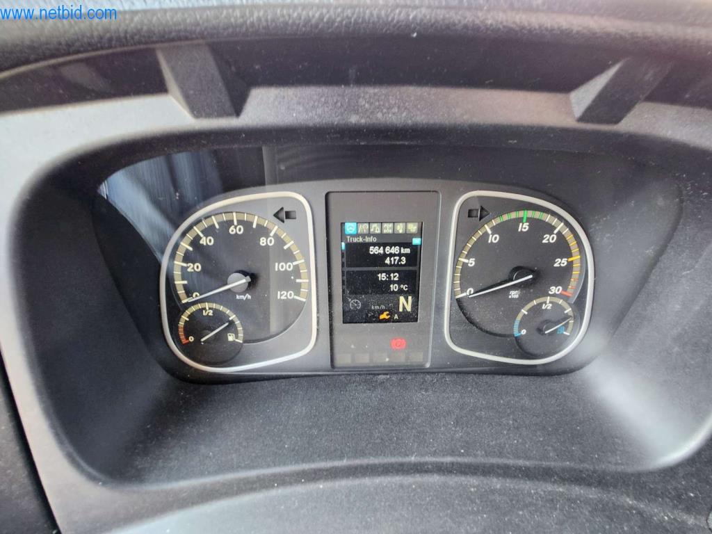 Máquinas bem conservadas de um fabricante de produtos de pastelaria-11