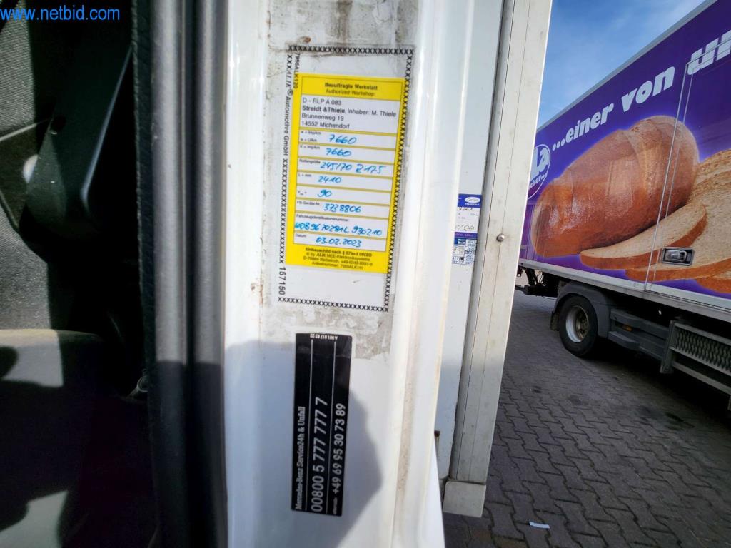 Máquinas bem conservadas de um fabricante de produtos de pastelaria-14