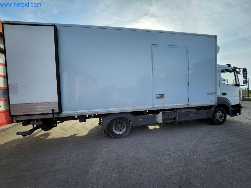 Máquinas bem conservadas de um fabricante de produtos de pastelaria-24