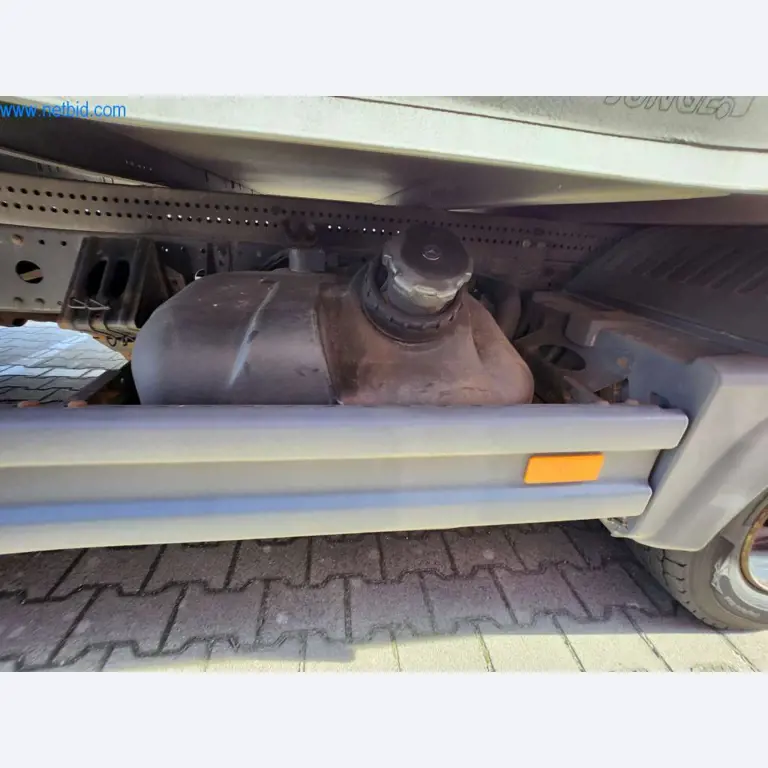 Máquinas bem conservadas de um fabricante de produtos de pastelaria-11