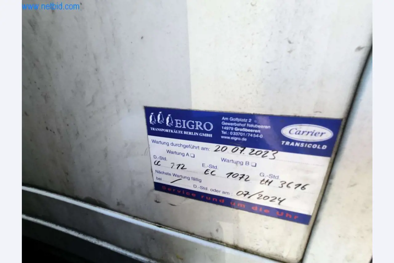 Máquinas bem conservadas de um fabricante de produtos de pastelaria-17