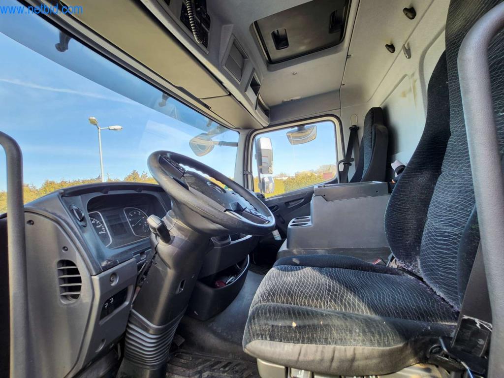 Máquinas bem conservadas de um fabricante de produtos de pastelaria-4