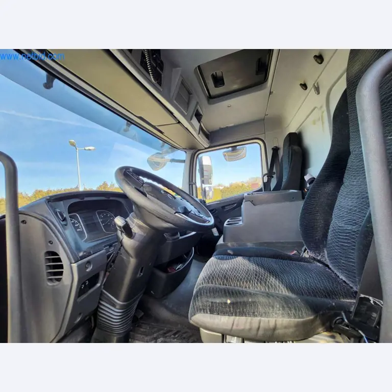 Máquinas bem conservadas de um fabricante de produtos de pastelaria-4