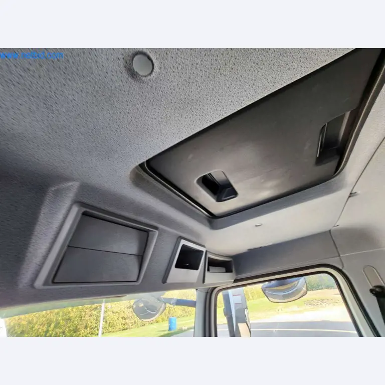 Máquinas bem conservadas de um fabricante de produtos de pastelaria-6