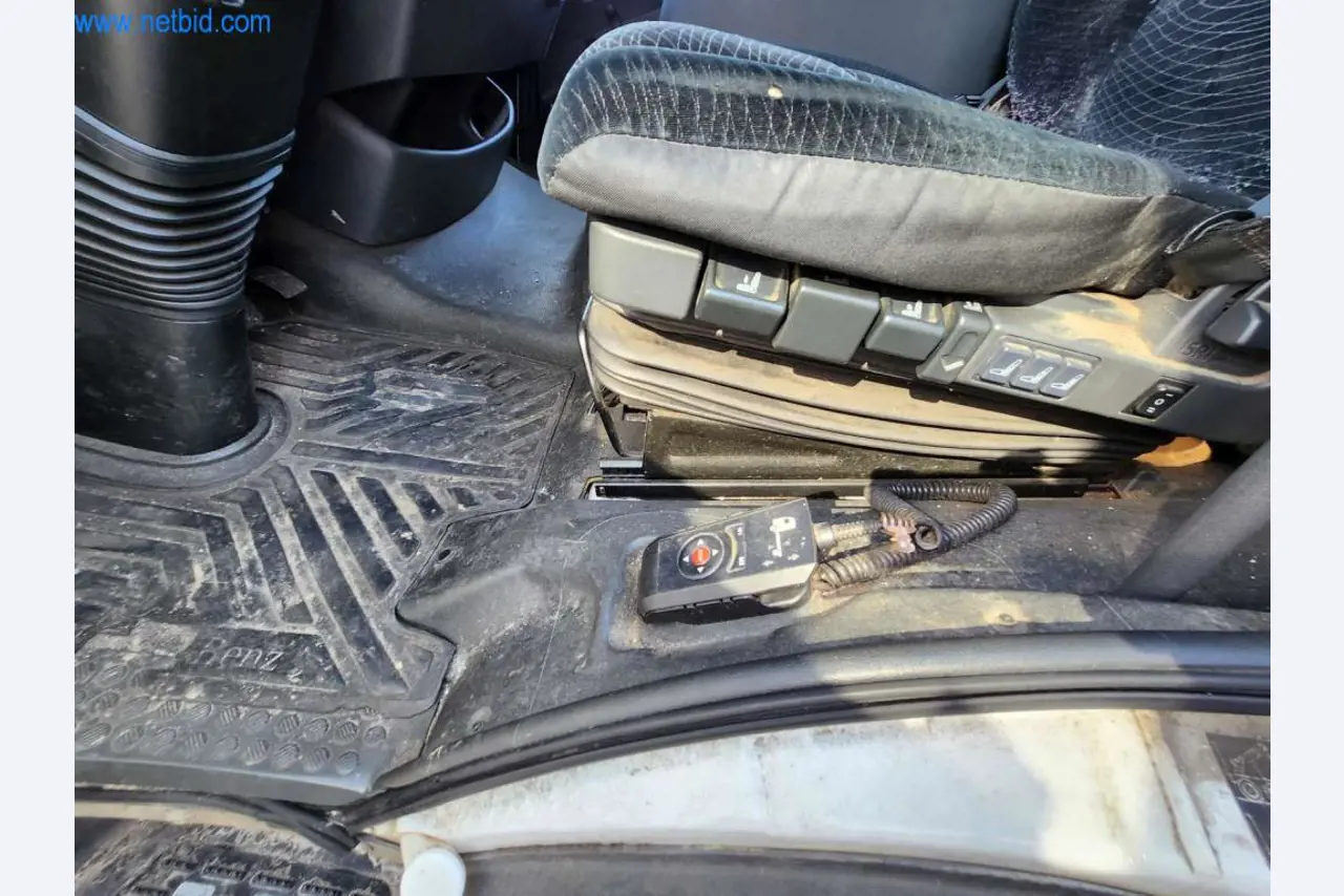 Máquinas bem conservadas de um fabricante de produtos de pastelaria-8