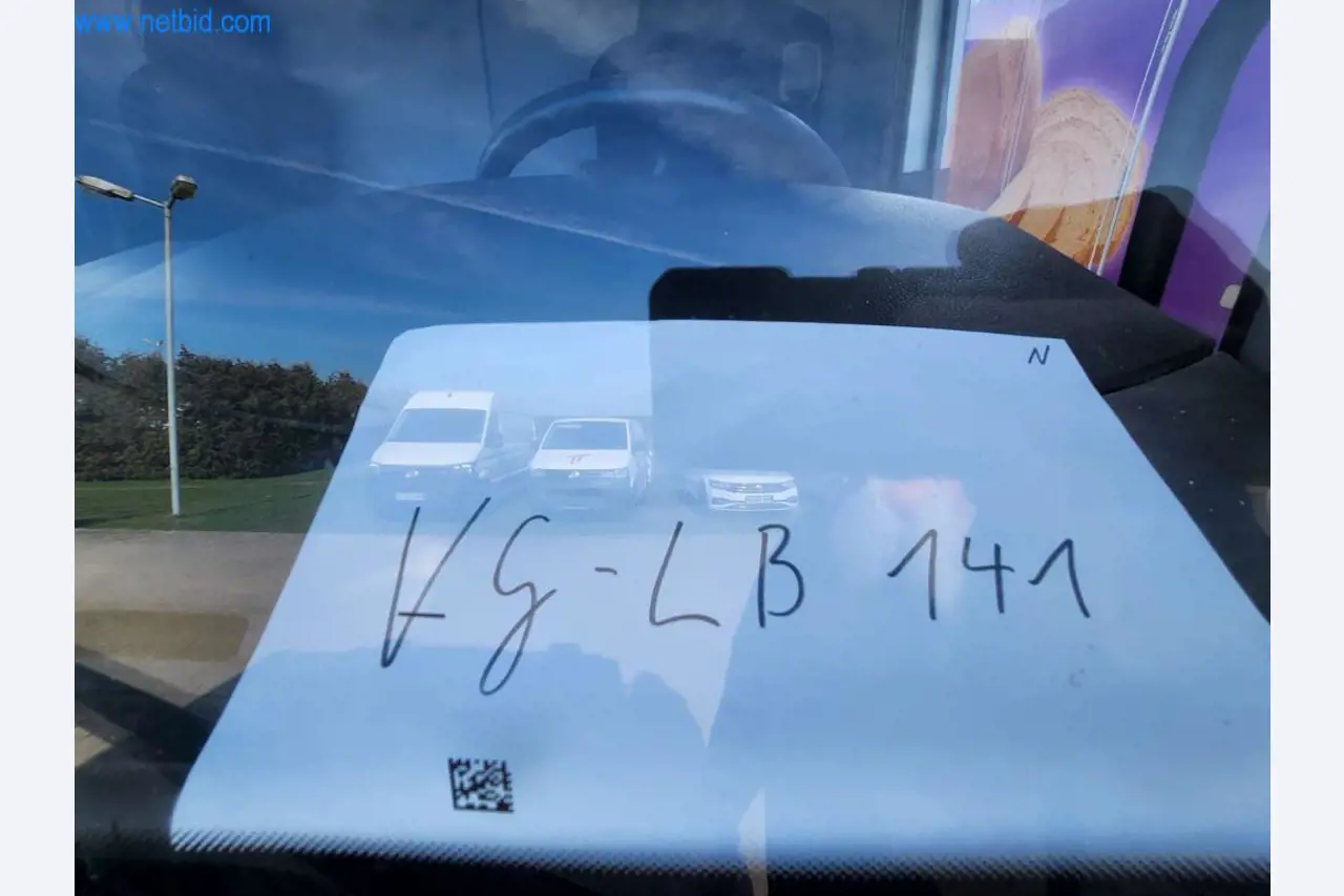 Máquinas bem conservadas de um fabricante de produtos de pastelaria-9