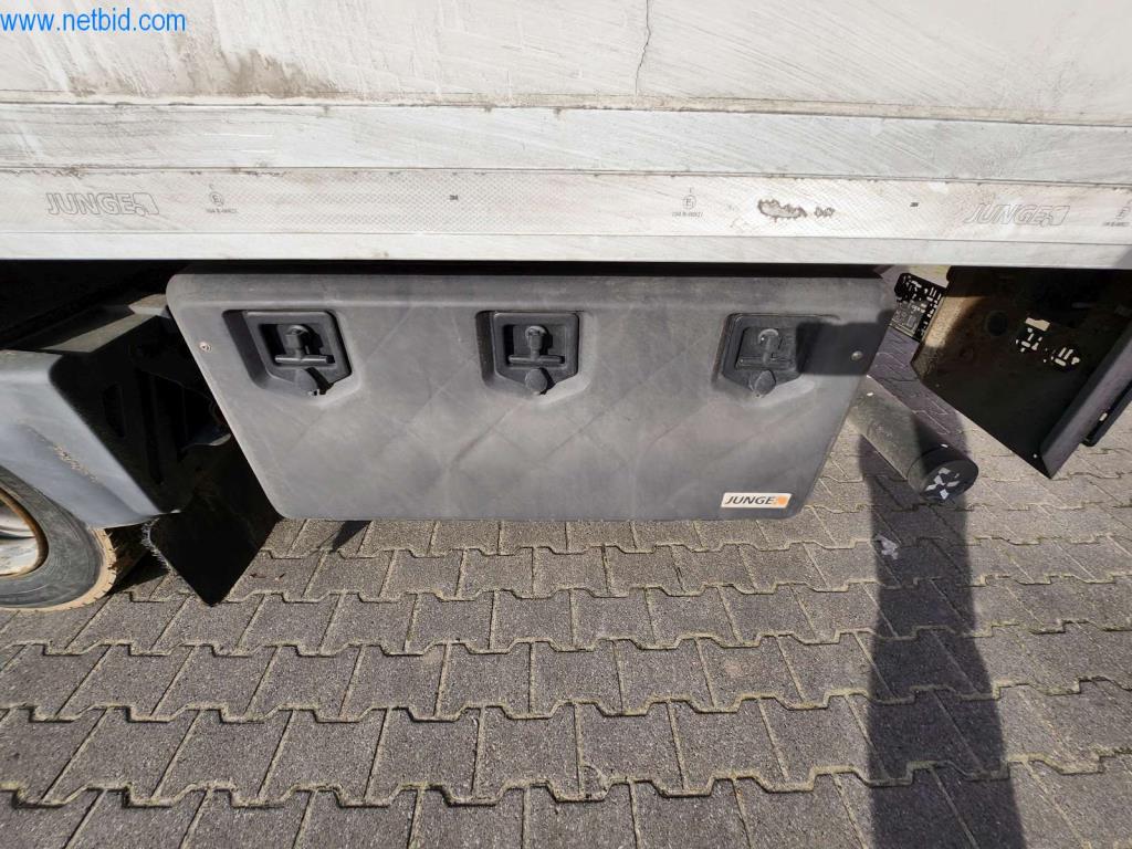 Máquinas bien mantenidas de un fabricante de productos de panadería-18