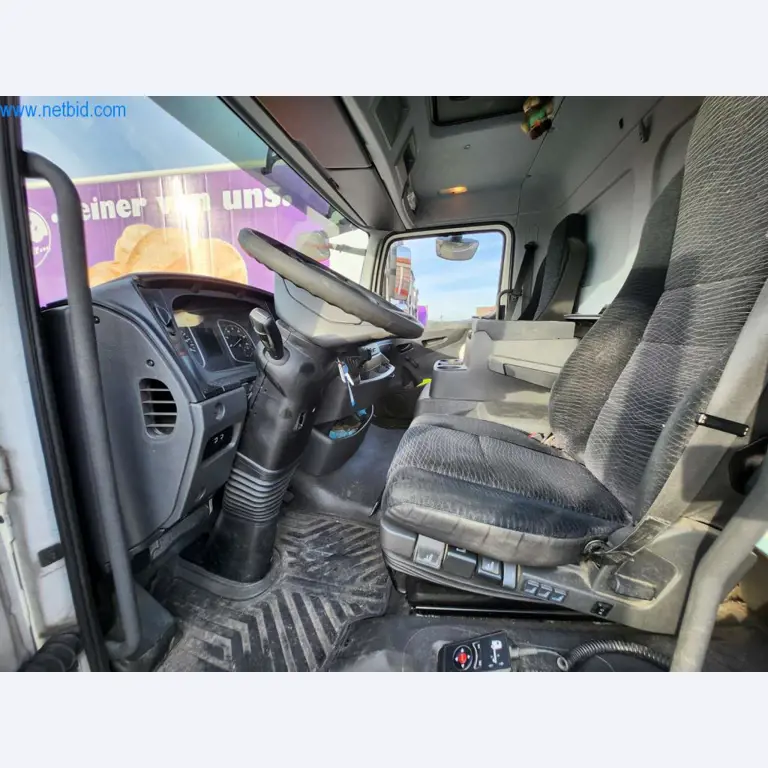 Máquinas bem conservadas de um fabricante de produtos de pastelaria-10