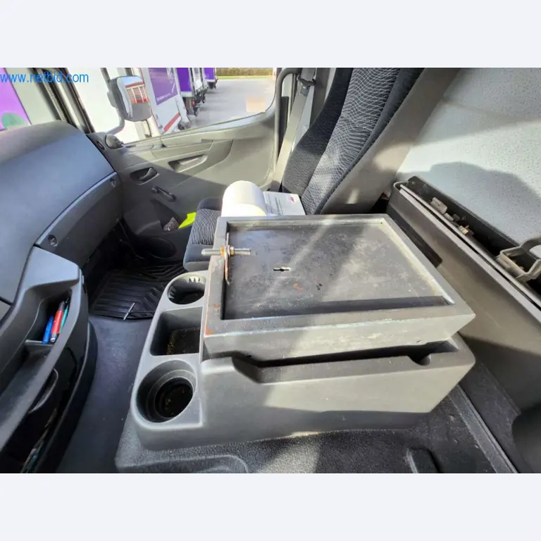 Máquinas bem conservadas de um fabricante de produtos de pastelaria-11