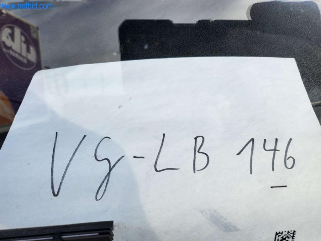 Máquinas bem conservadas de um fabricante de produtos de pastelaria-16