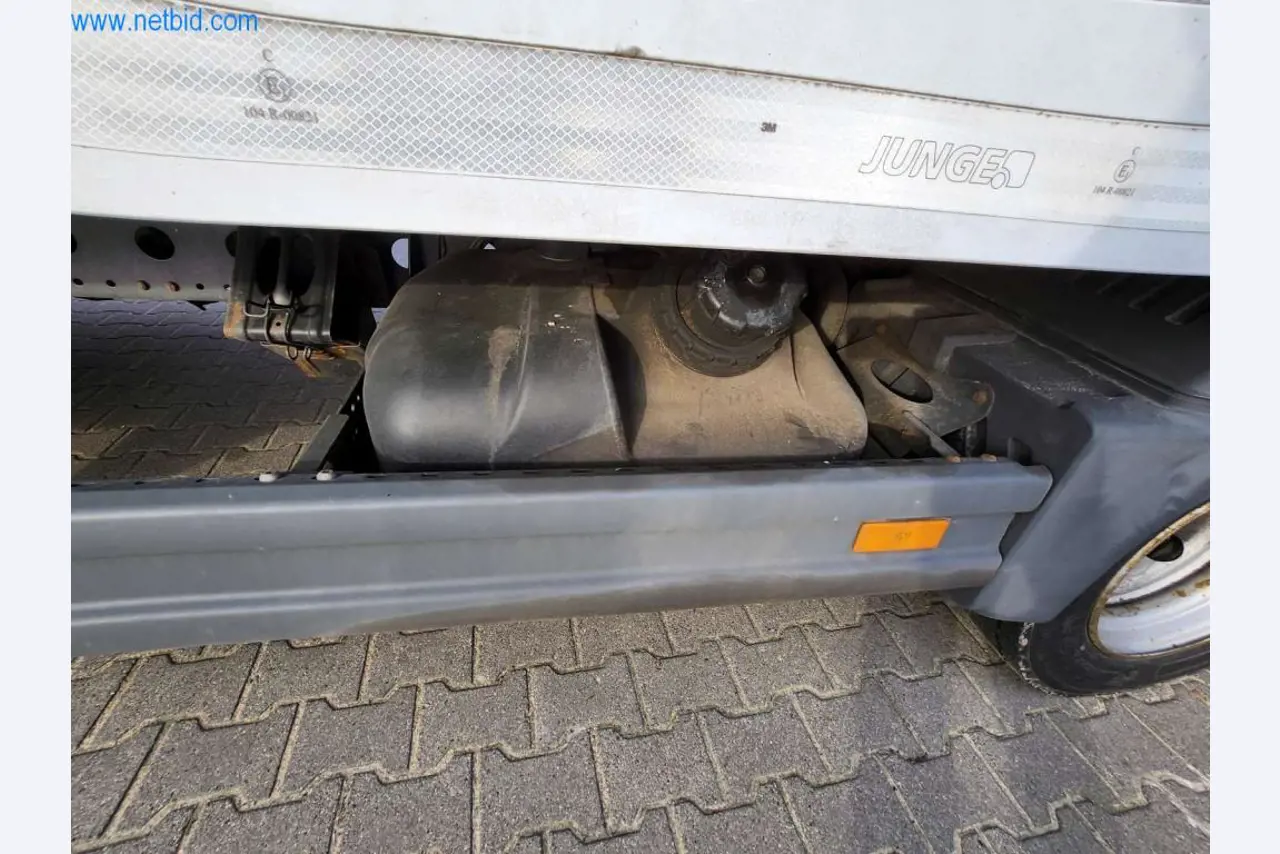 Máquinas bem conservadas de um fabricante de produtos de pastelaria-18