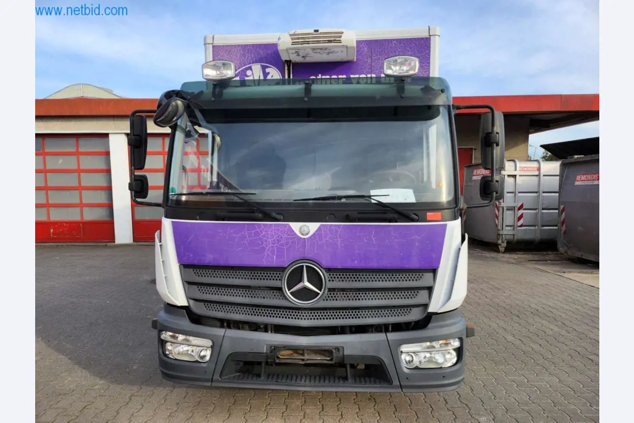 Máquinas bem conservadas de um fabricante de produtos de pastelaria-1