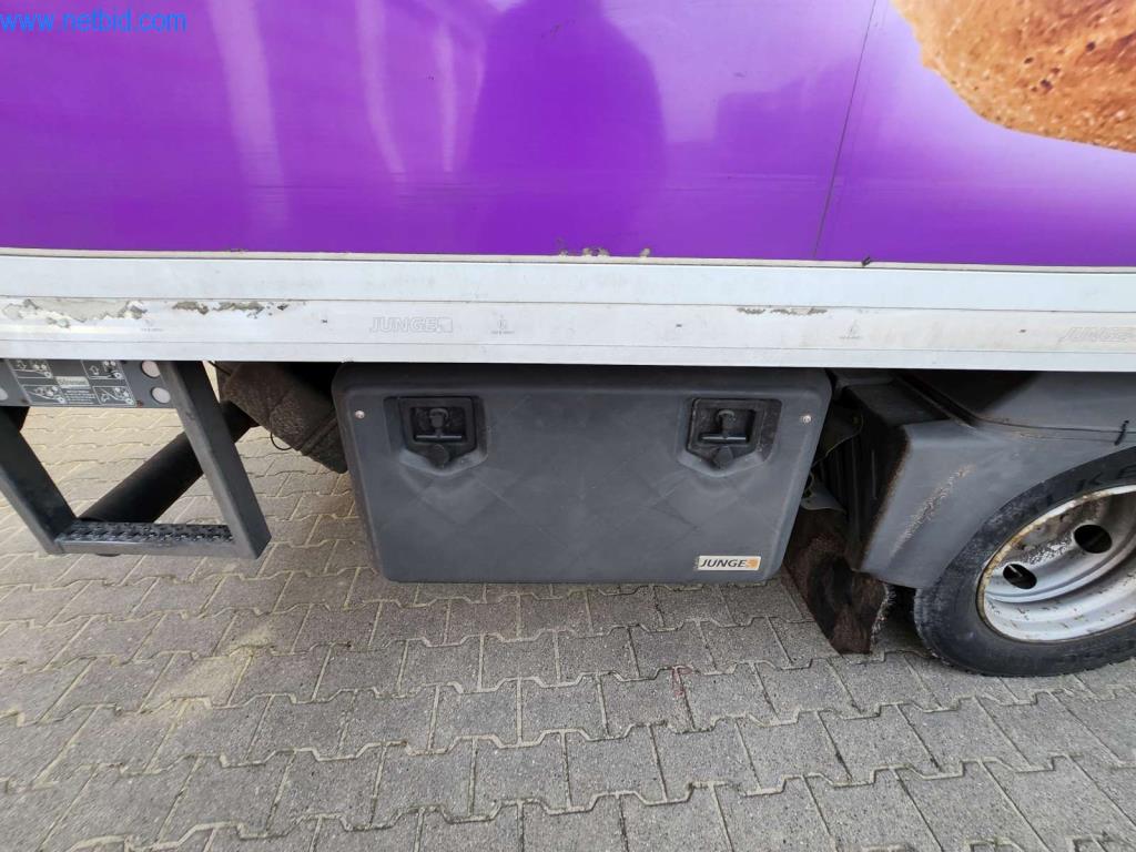 Máquinas bem conservadas de um fabricante de produtos de pastelaria-22