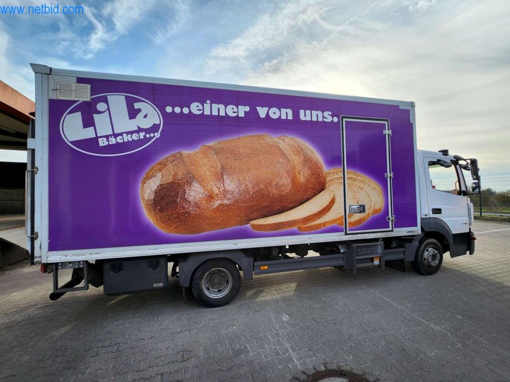 Máquinas bem conservadas de um fabricante de produtos de pastelaria-23