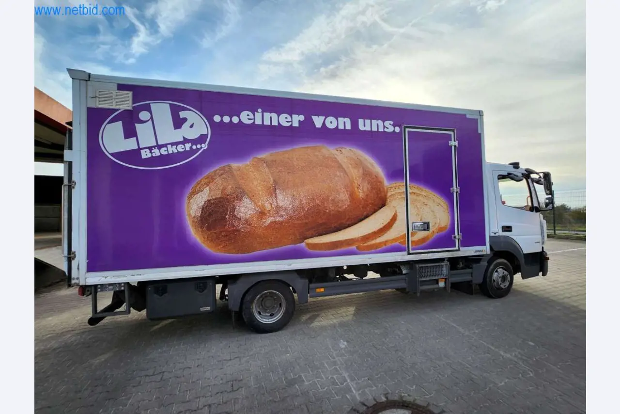 Máquinas bem conservadas de um fabricante de produtos de pastelaria-23