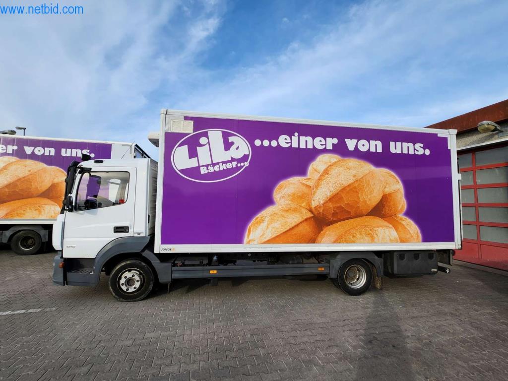 Máquinas bem conservadas de um fabricante de produtos de pastelaria-2