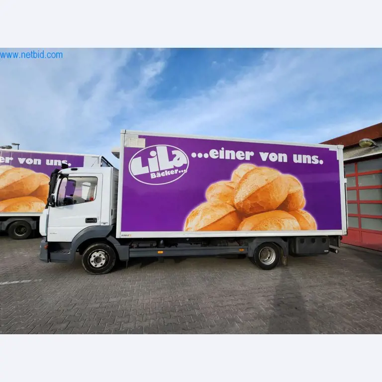 Máquinas bem conservadas de um fabricante de produtos de pastelaria-2