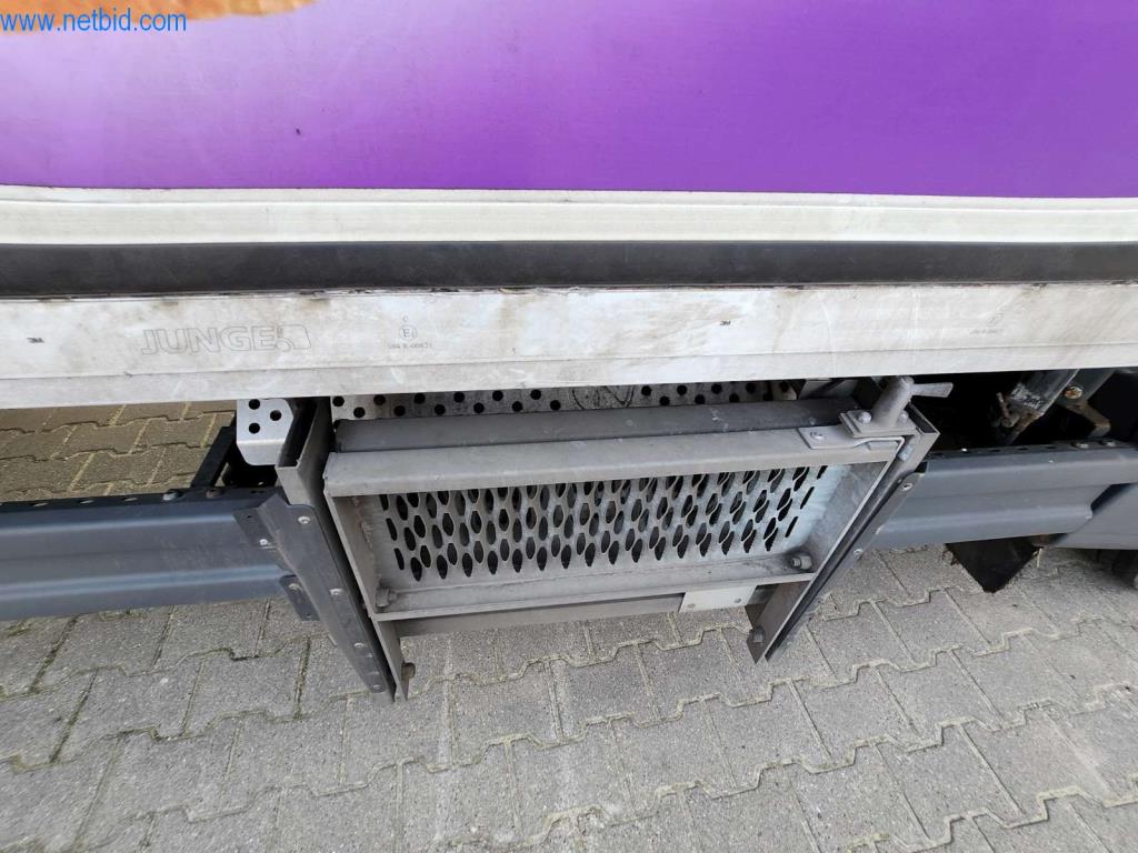 Máquinas bem conservadas de um fabricante de produtos de pastelaria-3