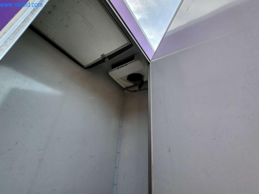 Máquinas bem conservadas de um fabricante de produtos de pastelaria-4