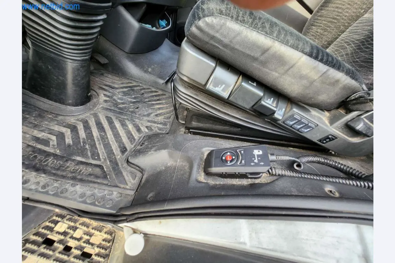 Máquinas bem conservadas de um fabricante de produtos de pastelaria-7