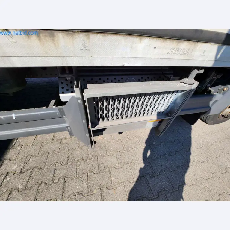 Dobrze utrzymane maszyny od producenta wypieków-17