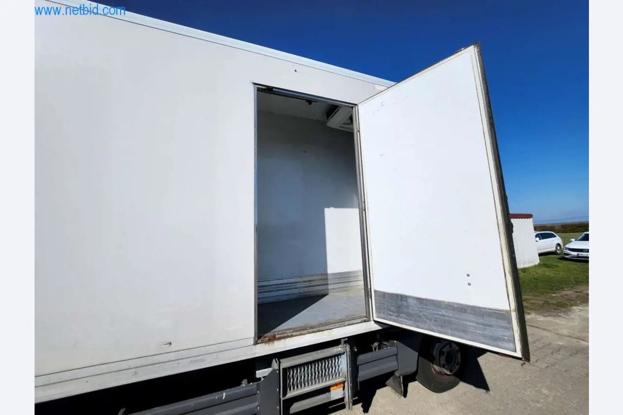 Dobrze utrzymane maszyny od producenta wypieków-19