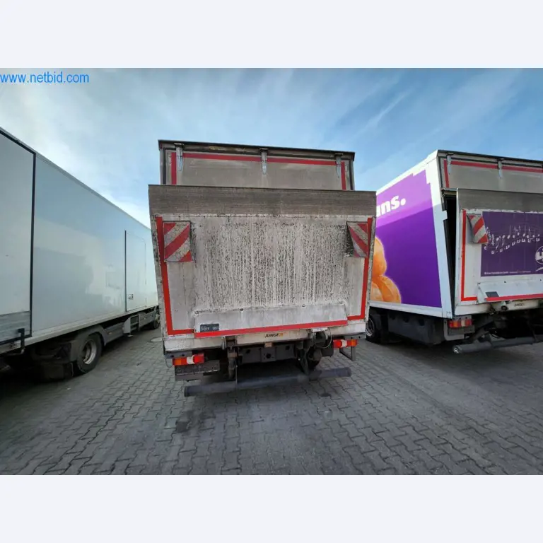 Dobře udržované stroje od výrobce pečiva-16