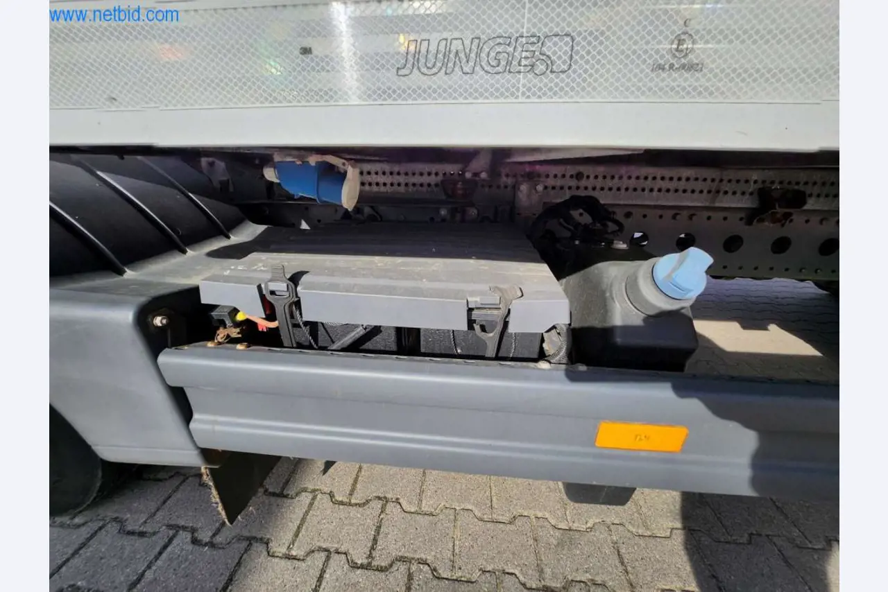 Máquinas bem conservadas de um fabricante de produtos de pastelaria-11