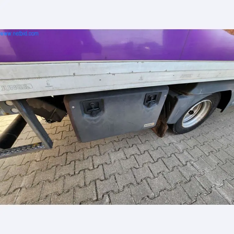 Máquinas bem conservadas de um fabricante de produtos de pastelaria-14