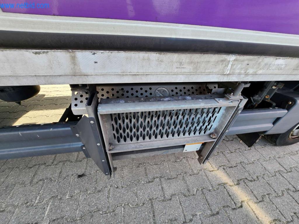 Máquinas bien mantenidas de un fabricante de productos de panadería-15