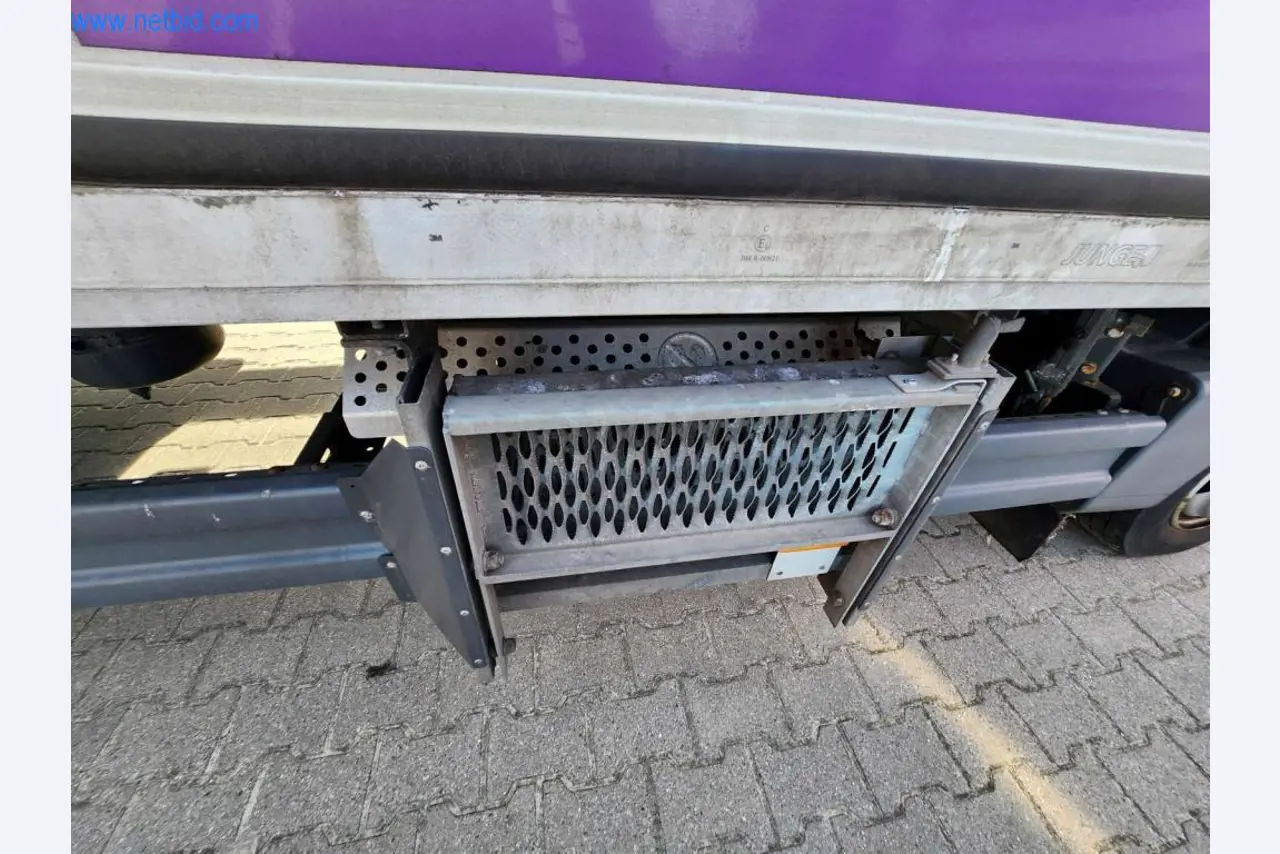 Máquinas bem conservadas de um fabricante de produtos de pastelaria-15