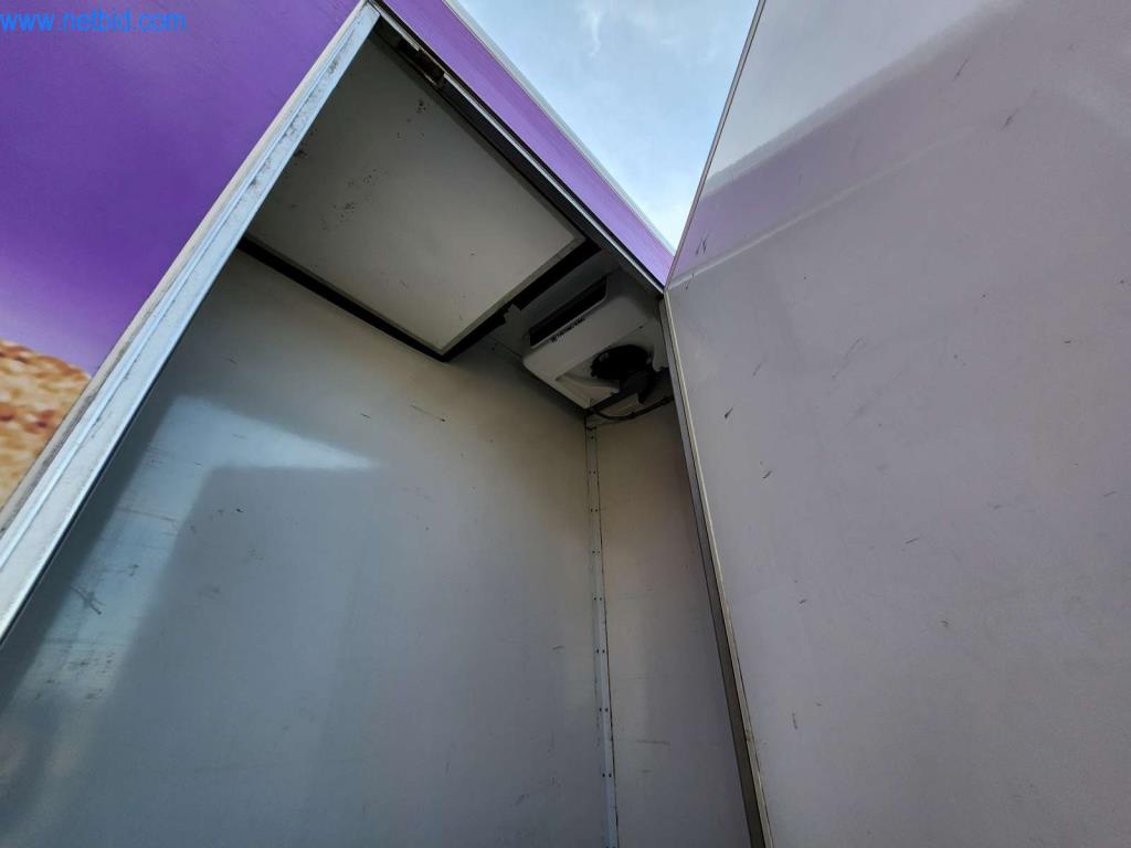 Máquinas bien mantenidas de un fabricante de productos de panadería-16