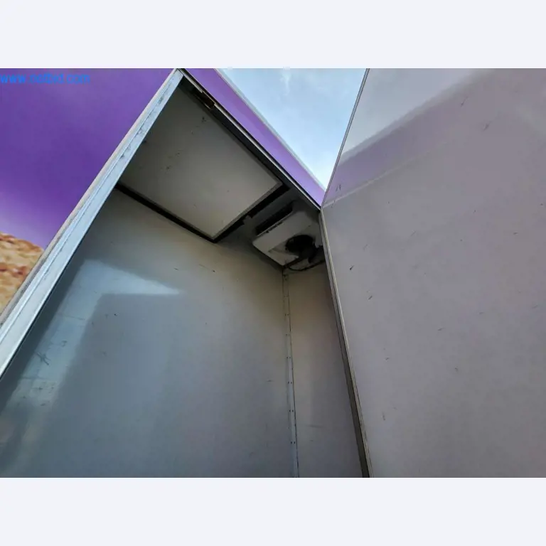 Máquinas bem conservadas de um fabricante de produtos de pastelaria-16