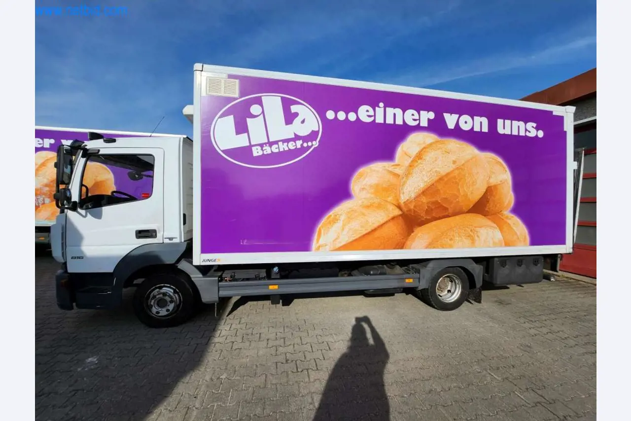 Máquinas bem conservadas de um fabricante de produtos de pastelaria-2