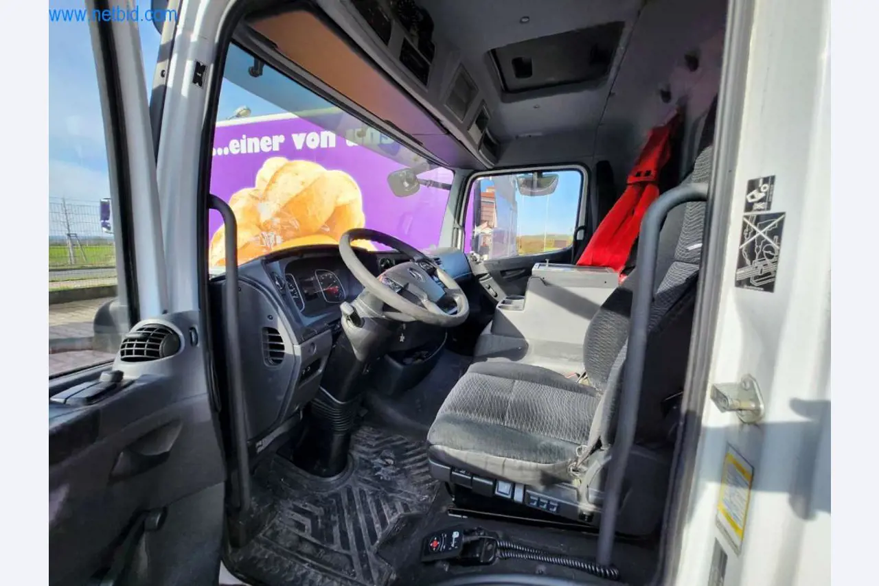 Máquinas bem conservadas de um fabricante de produtos de pastelaria-3