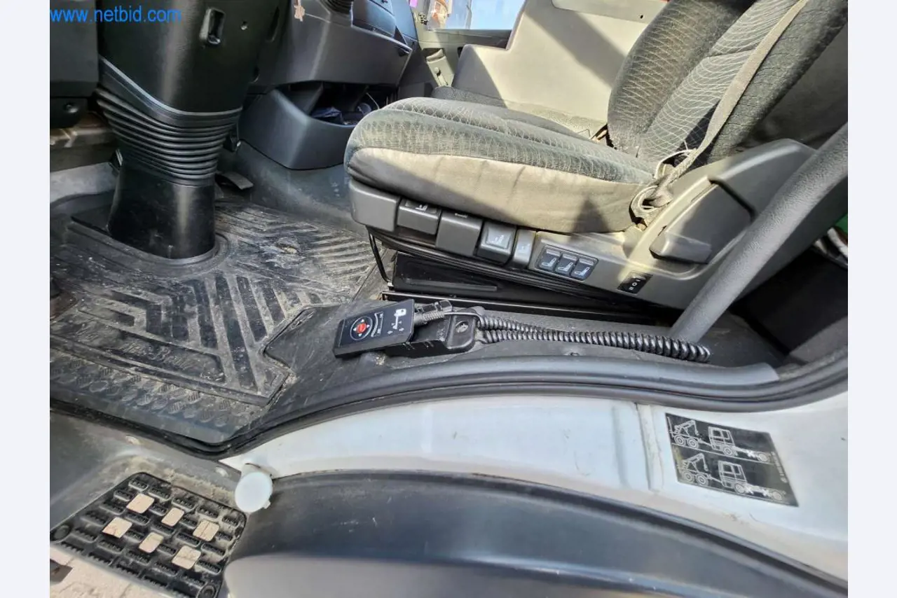 Máquinas bem conservadas de um fabricante de produtos de pastelaria-4