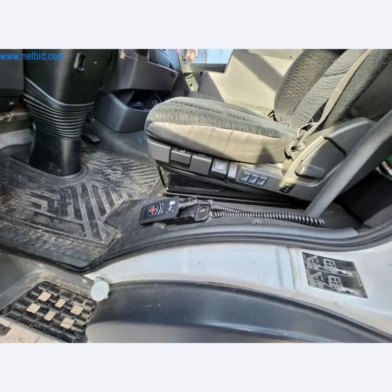 Máquinas bem conservadas de um fabricante de produtos de pastelaria-4