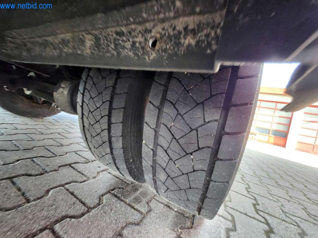 Máquinas bem conservadas de um fabricante de produtos de pastelaria-7