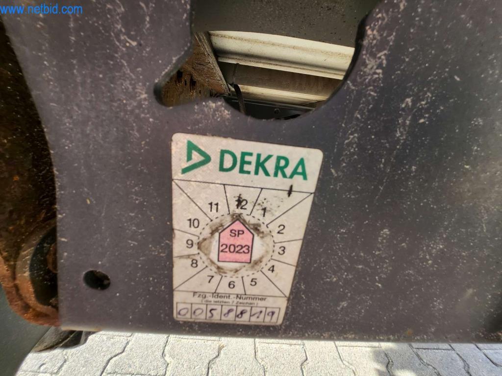 Máquinas bien mantenidas de un fabricante de productos de panadería-16